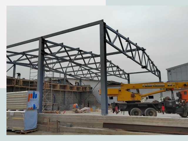 Строительство цехов в Мысках