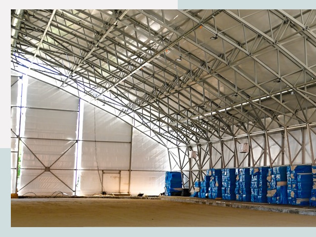 Строительство крытых катков в Мысках